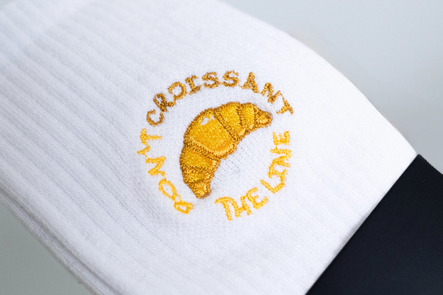 Gnu Socke lang Don't Croissant The Line