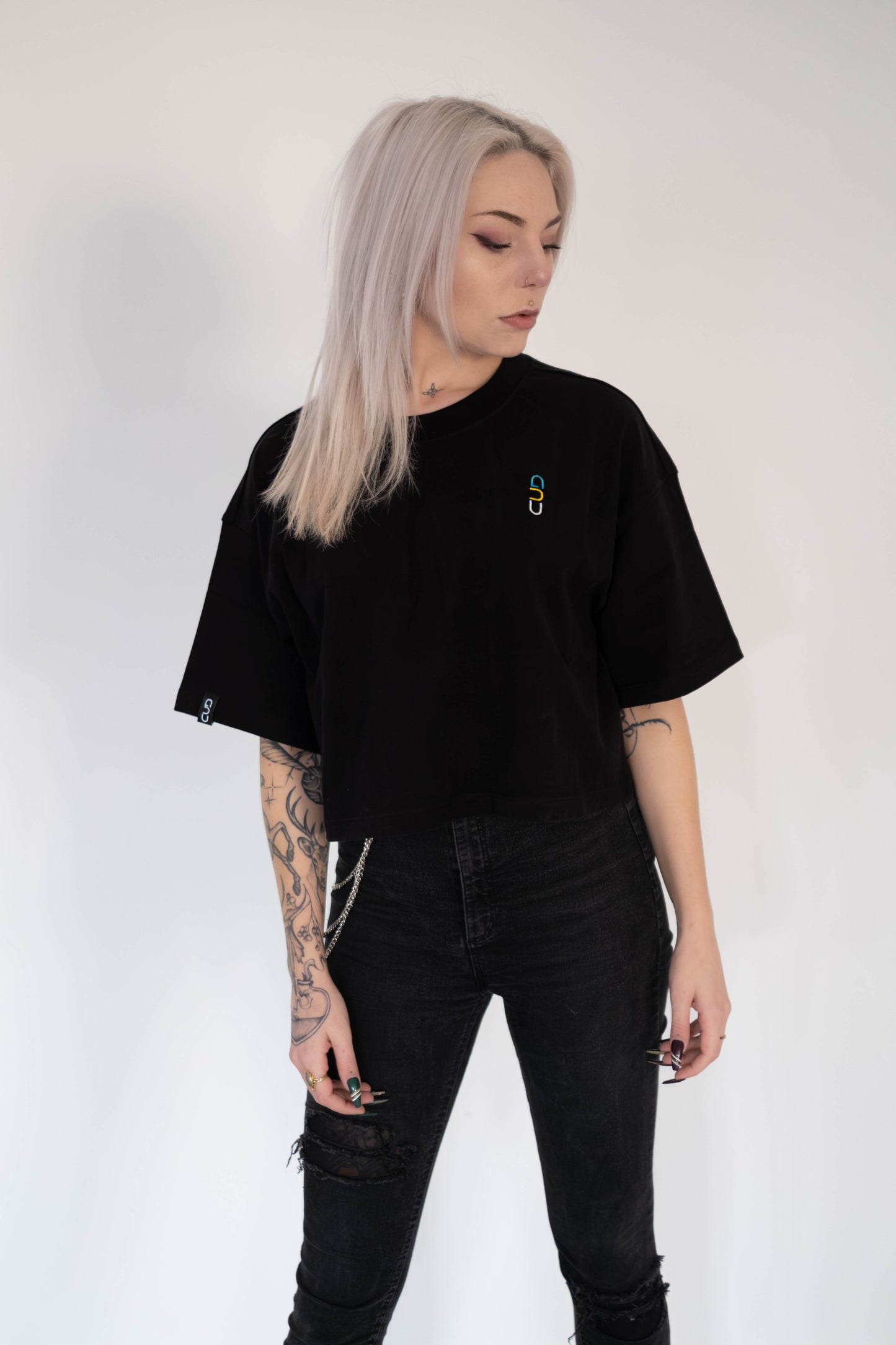 Cropped Tee – Gnu Basic Black