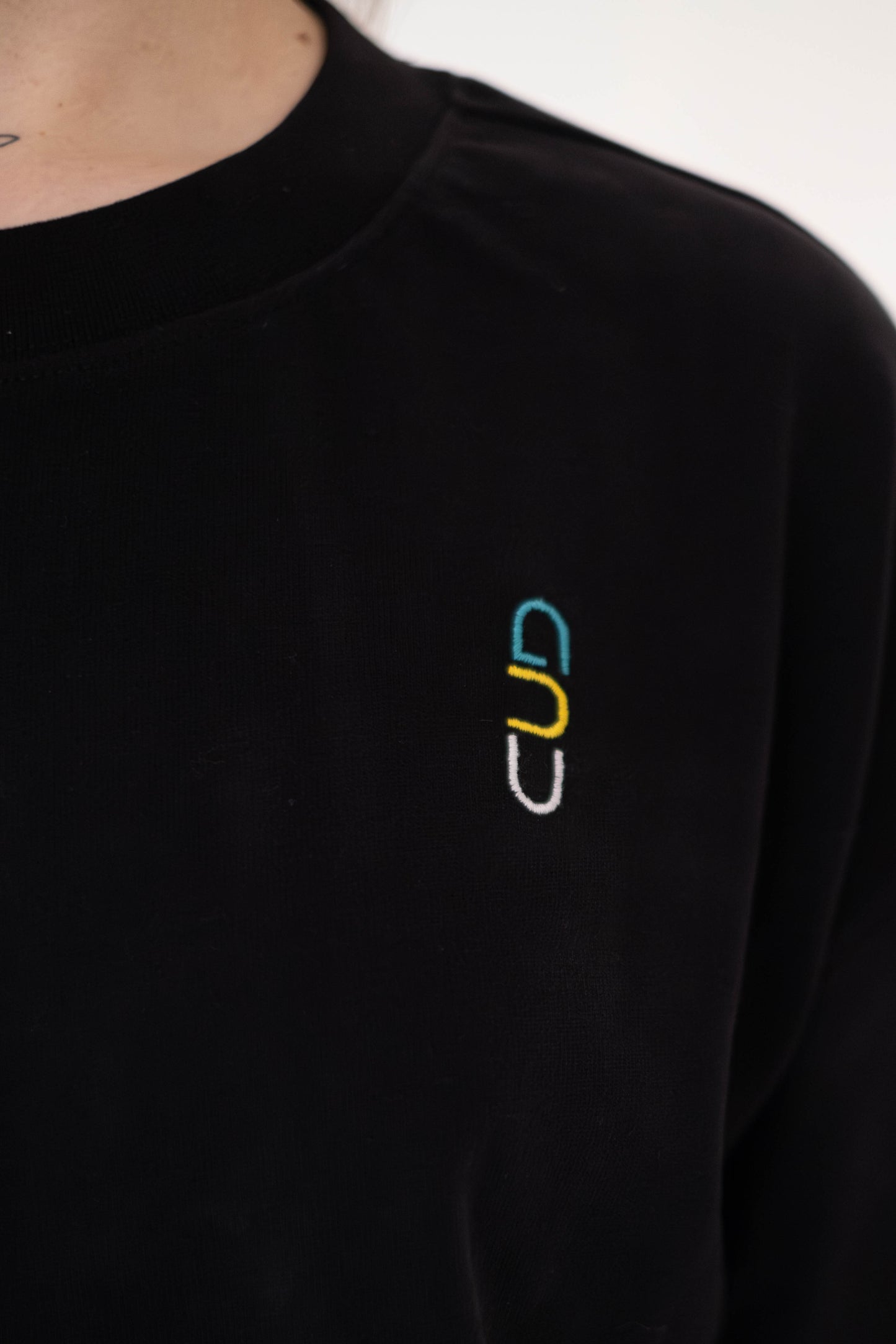 Cropped Tee – Gnu Basic Black